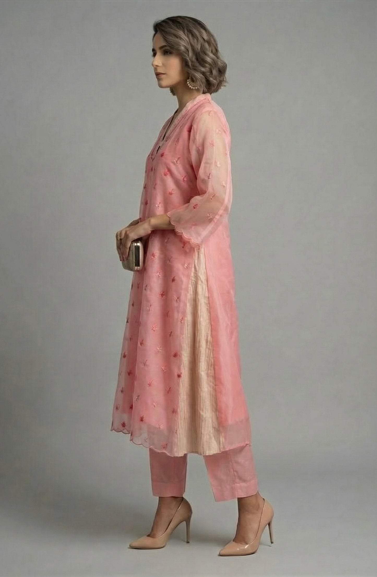 Rose Blush Embroidered Chanderi Kurta Set with Scalloped Dupatta